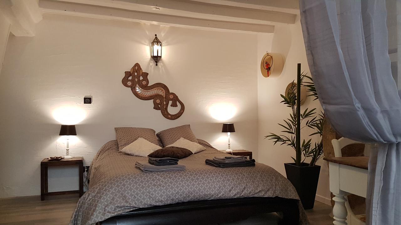 La Belmontaise Bed & Breakfast Beaumont-sur-Sarthe Exterior photo