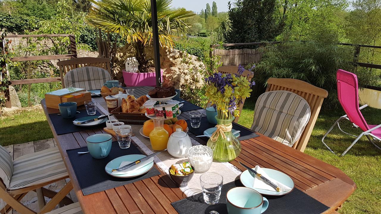 La Belmontaise Bed & Breakfast Beaumont-sur-Sarthe Exterior photo